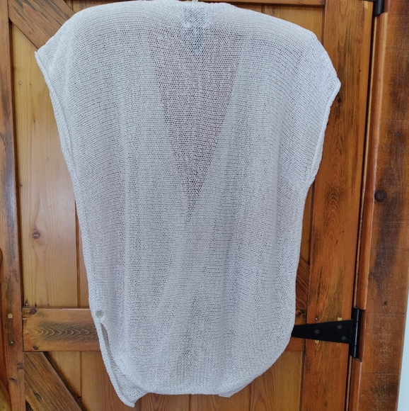 Pure Handknit Short Sleeved Sweater - Picture 3 of 8